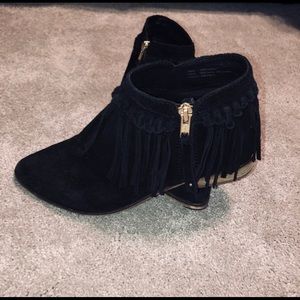 Like New - Aldo booties with fringe